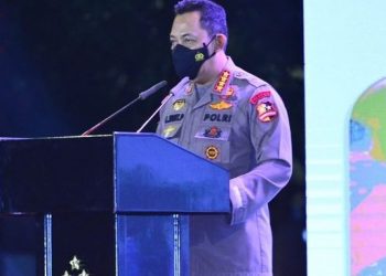 Tinjau Pengamanan Misa Natal di Gereja Katedral Jakarta, Kapolri Sampaikan Ucapan Natal untuk Umat Kristiani