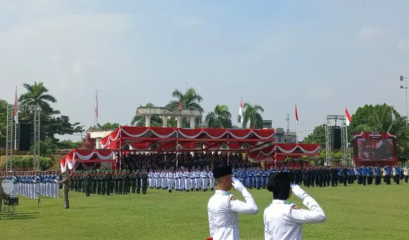 Gubernur Jatim Gelar Peringatan Hari Pahlawan di Monumen Tugu Pahlawan