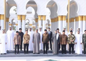 Kemenag Hadiri Peresmian Masjid Raya Syeikh Zayed Solo