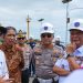 Wakil Menteri Perhubungan (Wamenhub) Suntana didampingi Kakorlantas Polri Irjen Pol Aan Suhanan meninjau Pelabuhan Bakauheni, Pelabuhan Bandar Bakau Jaya (BBJ) Muara Pilu, dan Pelabuhan Wika Beton, di Lampung, Jumat (13/12/2024).